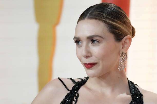 Elizabeth Olsen's Faux Bob