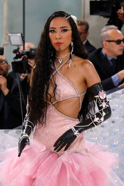 The 2023 Met Gala Beauty Moments You Cant Miss 7