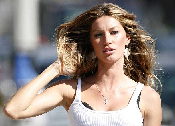 Gisele Bündchen's Four Different Hairstyles