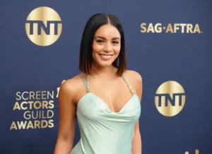 Vanessa Hudgens's Color-Shifting Nails